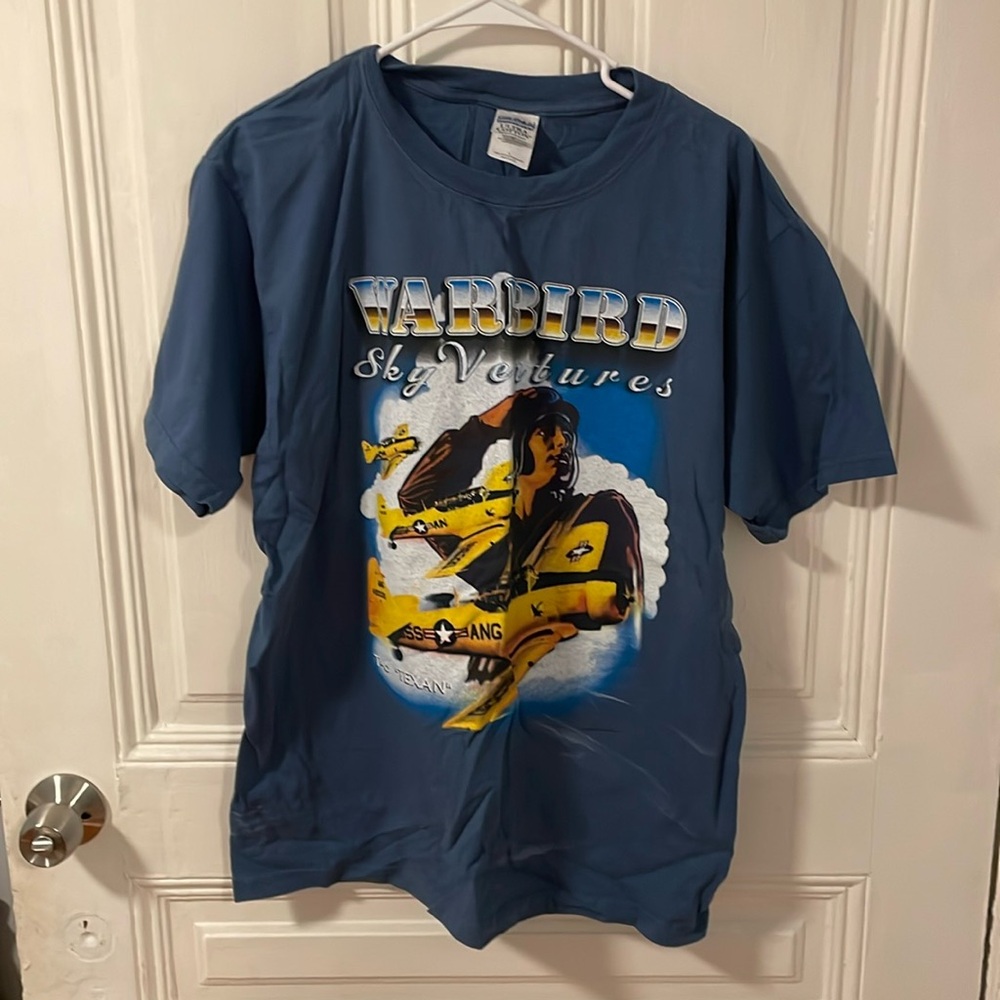 Vintage warbirds sky ventures T-shirt size L
